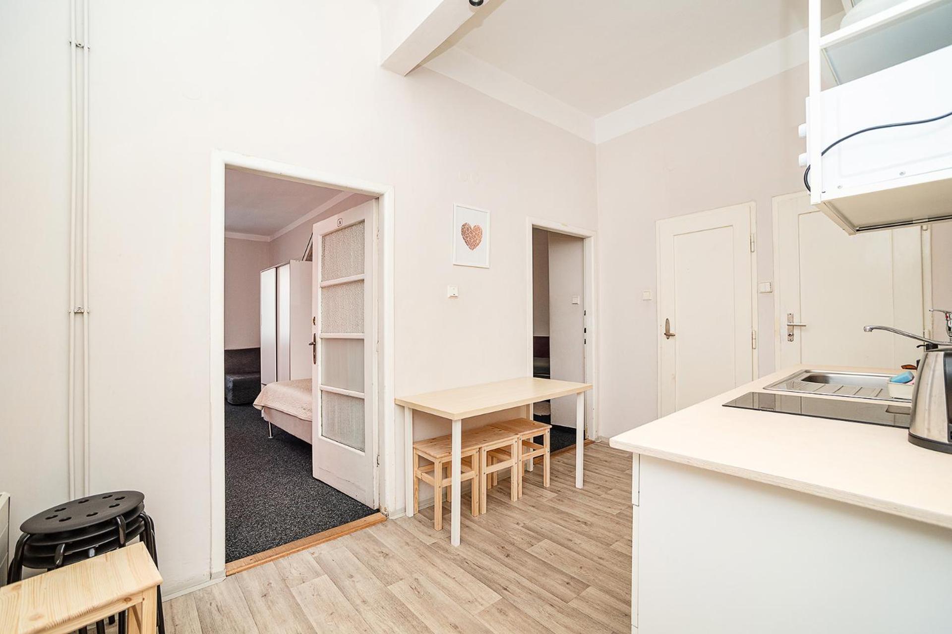 Apartment Flat In Zizkov -403- *